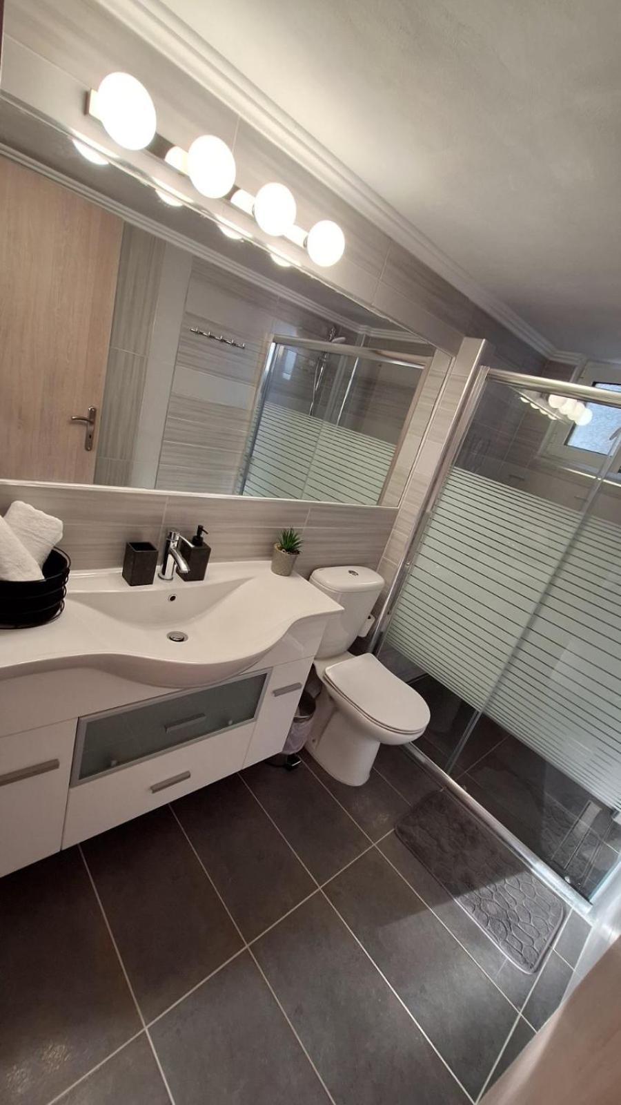 Nylio Apartment เปรเวซา ภายนอก รูปภาพ